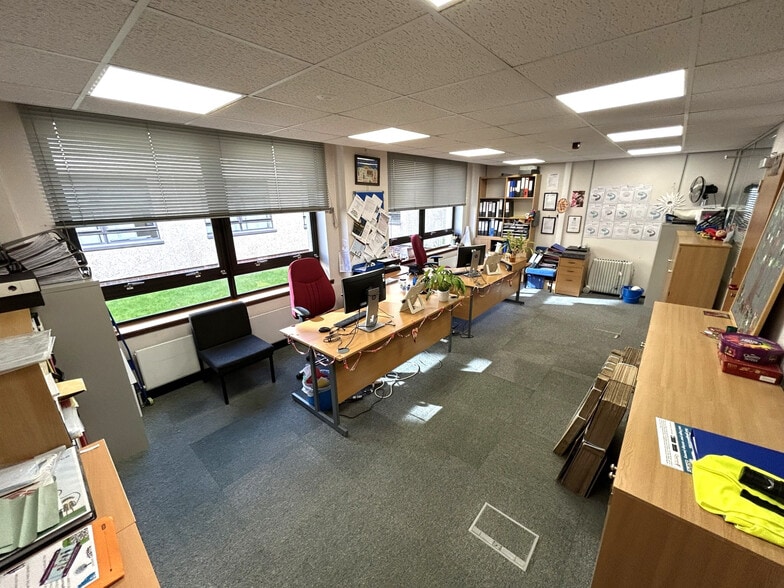 161 Brooms Rd, Dumfries for lease - Interior Photo - Image 3 of 10