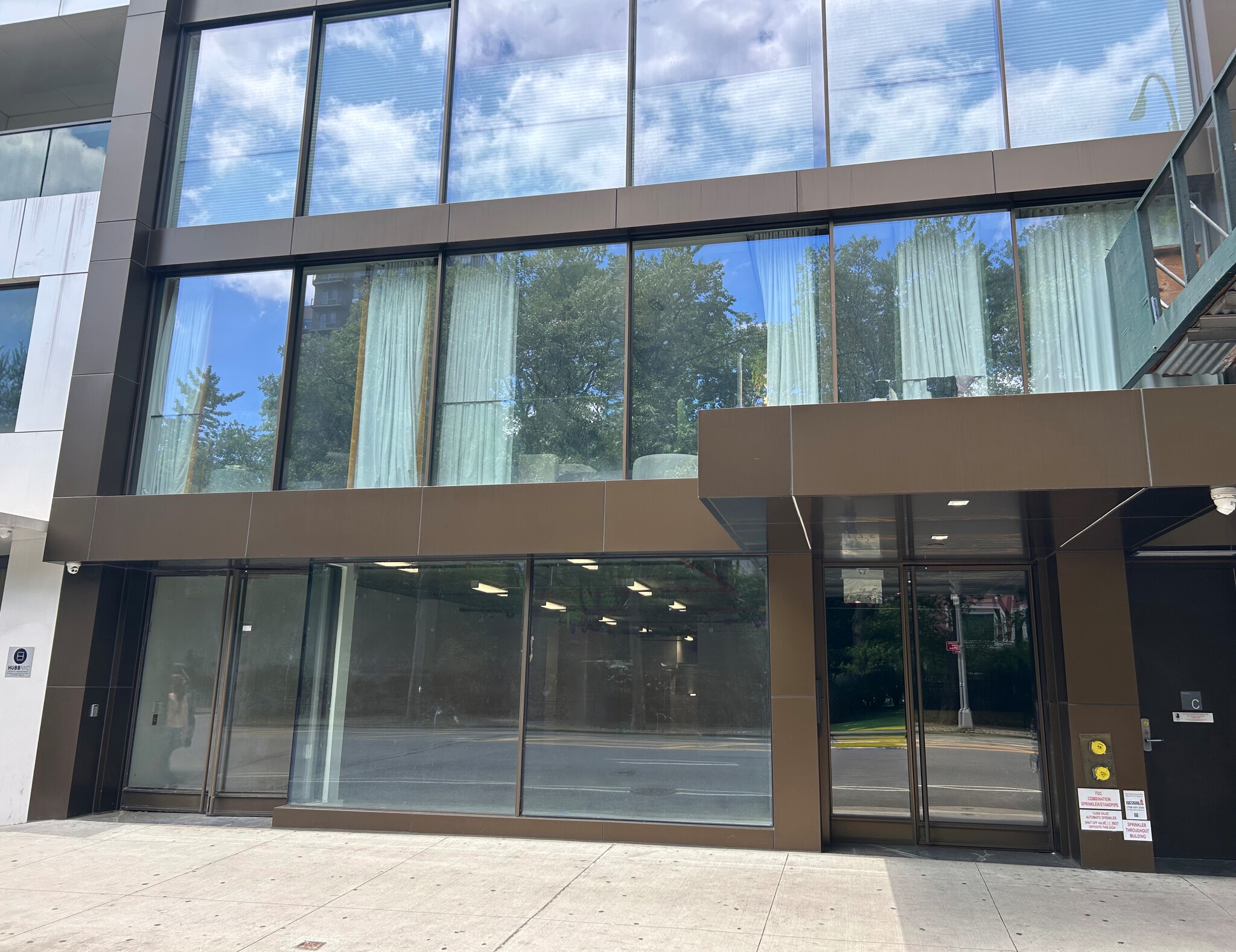 175 Chrystie St, New York, NY for lease Building Photo- Image 1 of 6