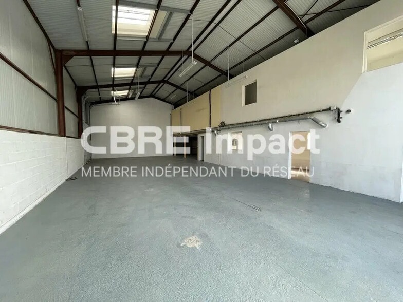 Flex in Reims for sale - Building Photo - Image 1 of 9