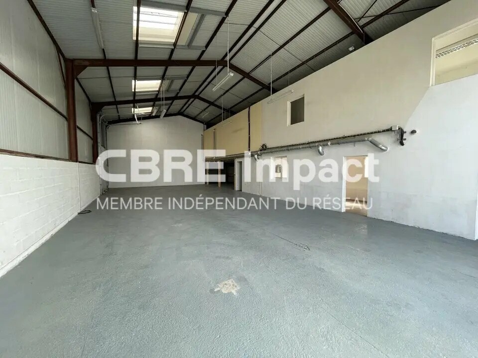 Flex in Reims for sale Building Photo- Image 1 of 10