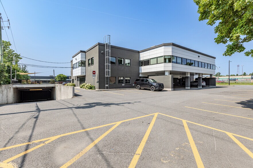3035 Av Maricourt, Québec, QC for lease - Building Photo - Image 3 of 8