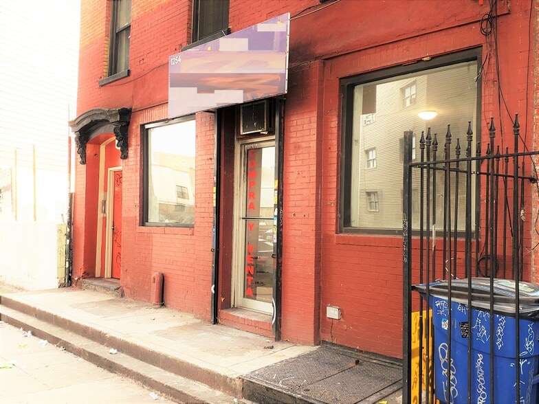 1254 Myrtle Ave, Brooklyn, NY for lease - Building Photo - Image 3 of 12