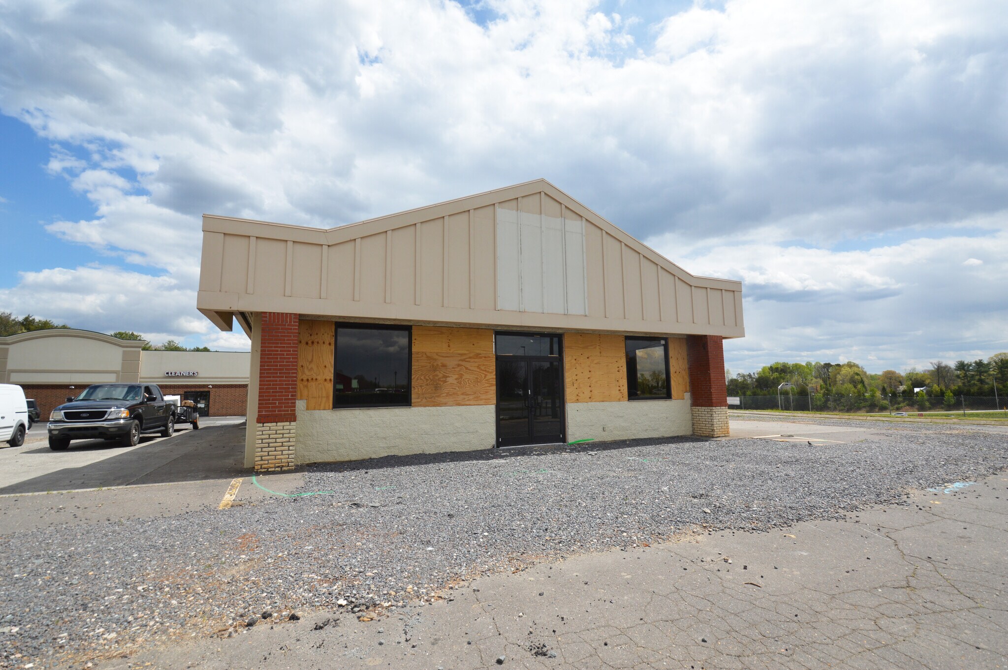 5076 Styers Ferry Rd, Lewisville, NC for sale Primary Photo- Image 1 of 1