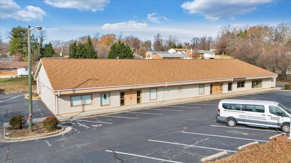 2383 Roanoke Blvd, Salem, VA for sale - Building Photo - Image 2 of 9