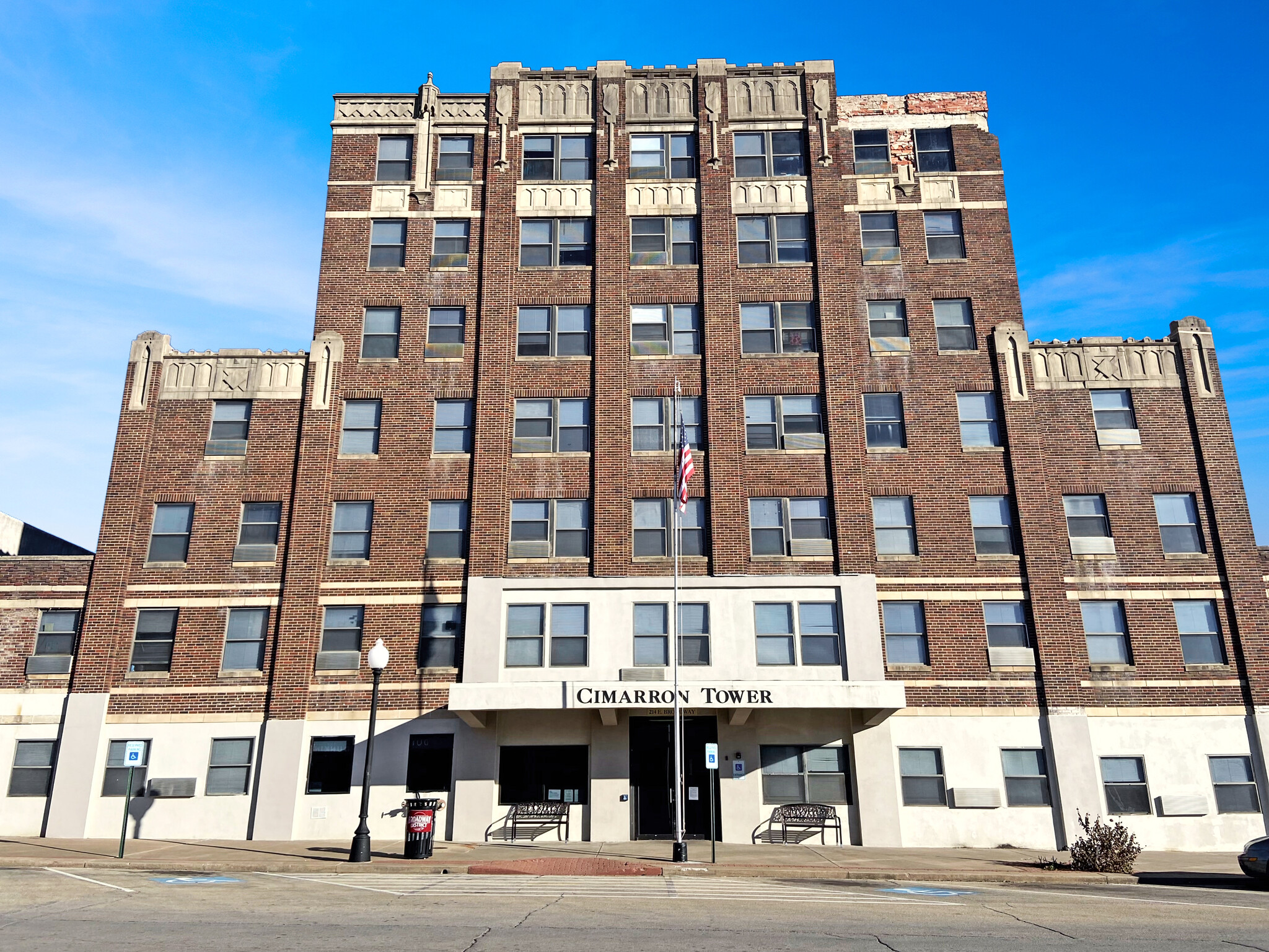 214 E Broadway St, Cushing, OK for sale Primary Photo- Image 1 of 1