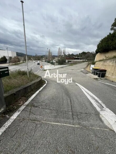 Flex in La Roquette-sur-Siagne for lease - Building Photo - Image 3 of 4