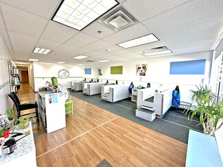 More details for 583 Chickering Rd, North Andover, MA - Retail for Sale