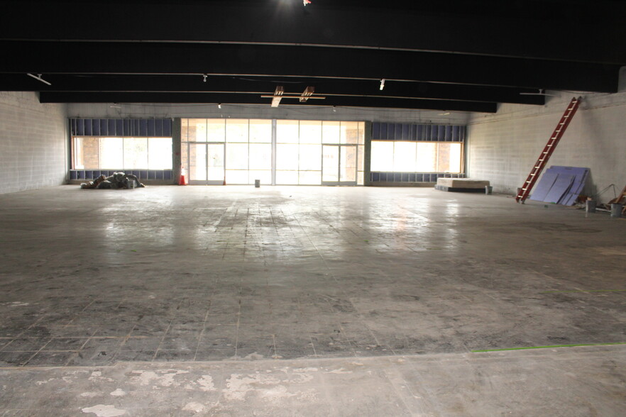 564-578 W Main St, Dothan, AL for lease - Interior Photo - Image 3 of 6