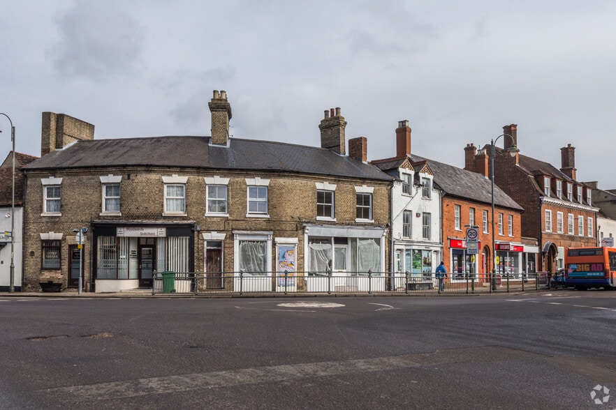 5 High St, Biggleswade for lease - Building Photo - Image 2 of 10
