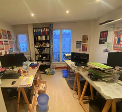 Office in Paris for lease Interior Photo- Image 2 of 6