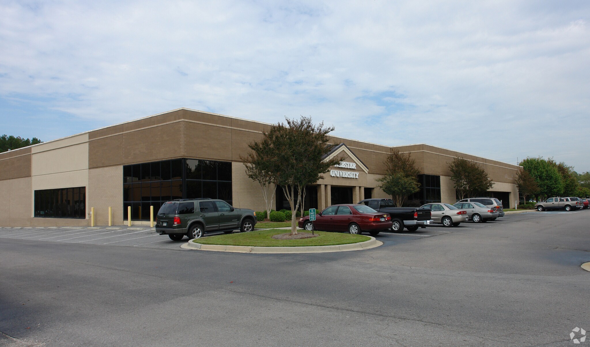 8911 Farrow Rd, Columbia, SC 29203 Farrow Road Office/Flex Building