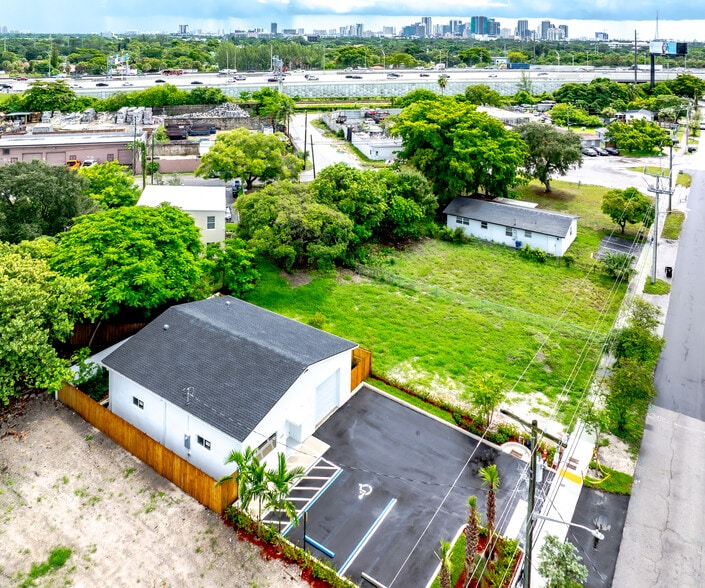 654 NW 22nd Rd, Fort Lauderdale, FL for sale - Building Photo - Image 3 of 13