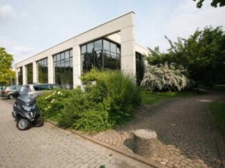 More details for 2 Rue Hélène Boucher, Guyancourt - Office for Lease