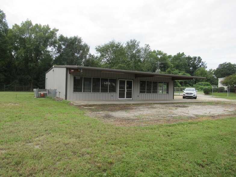 220 SE Pike Rd, Sumter, SC for lease - Primary Photo - Image 1 of 27