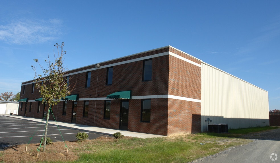 1405 Babbage Ln, Indian Trail, NC for lease - Building Photo - Image 2 of 9