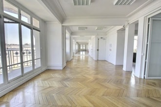 1 Rue De Metz, Paris for lease Interior Photo- Image 2 of 8