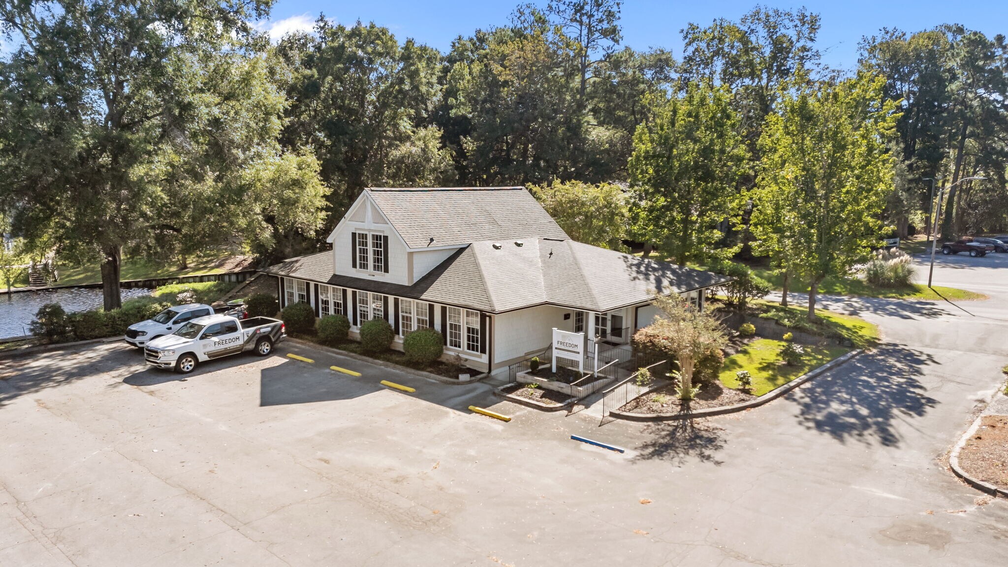 44 Shoreline Dr, New Bern, NC for sale Building Photo- Image 1 of 40