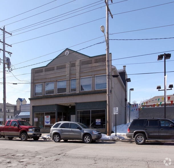 107 N Jefferson St, Kittanning, PA for sale - Primary Photo - Image 1 of 2