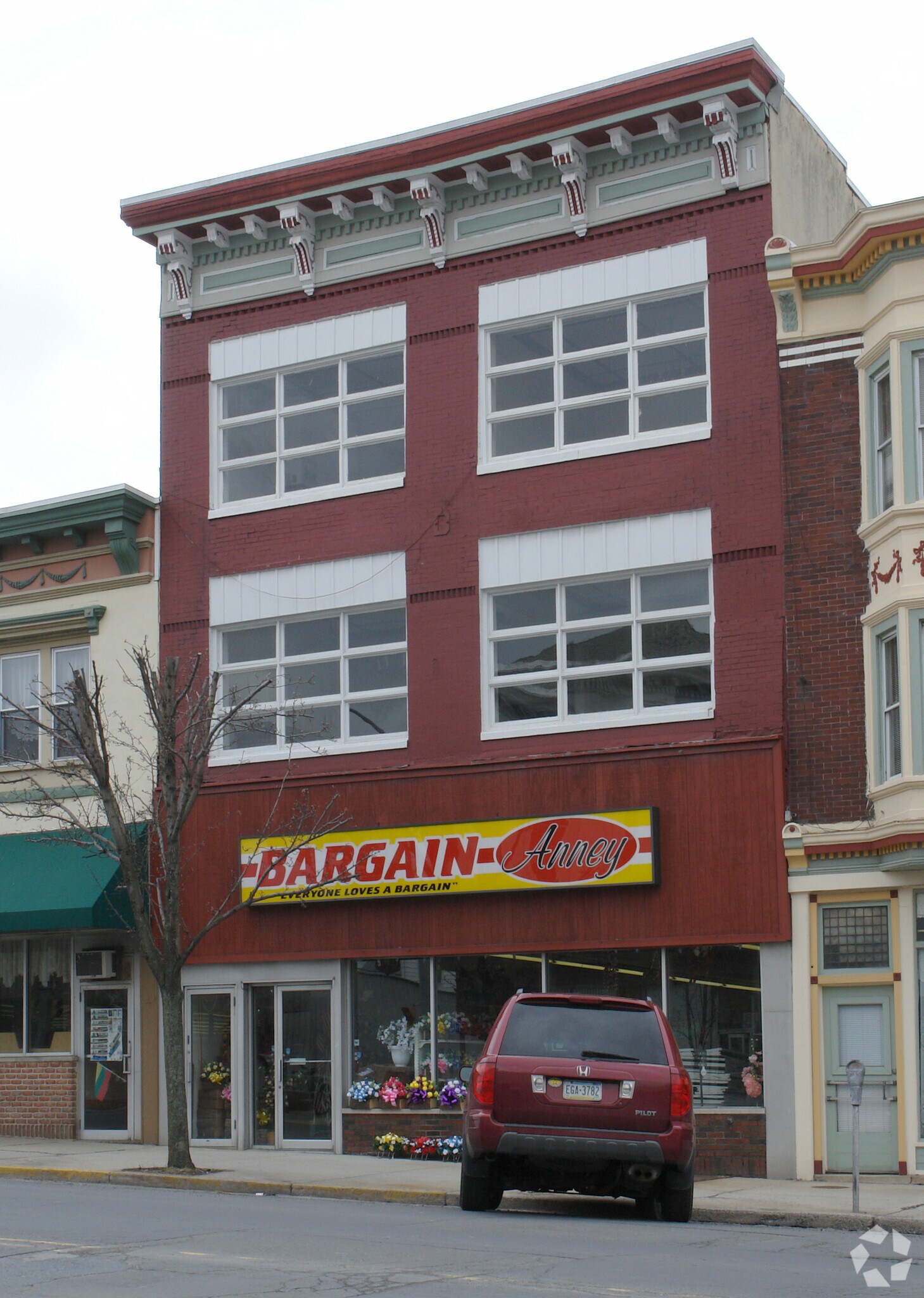 104 N Main St, Shenandoah, PA for sale Primary Photo- Image 1 of 1