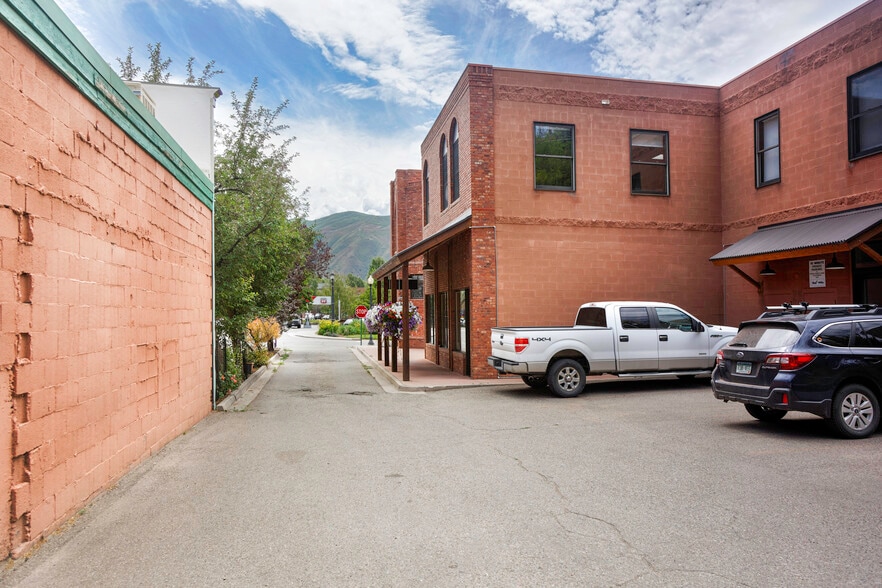 110 Midland Ave, Basalt, CO for lease - Building Photo - Image 3 of 17