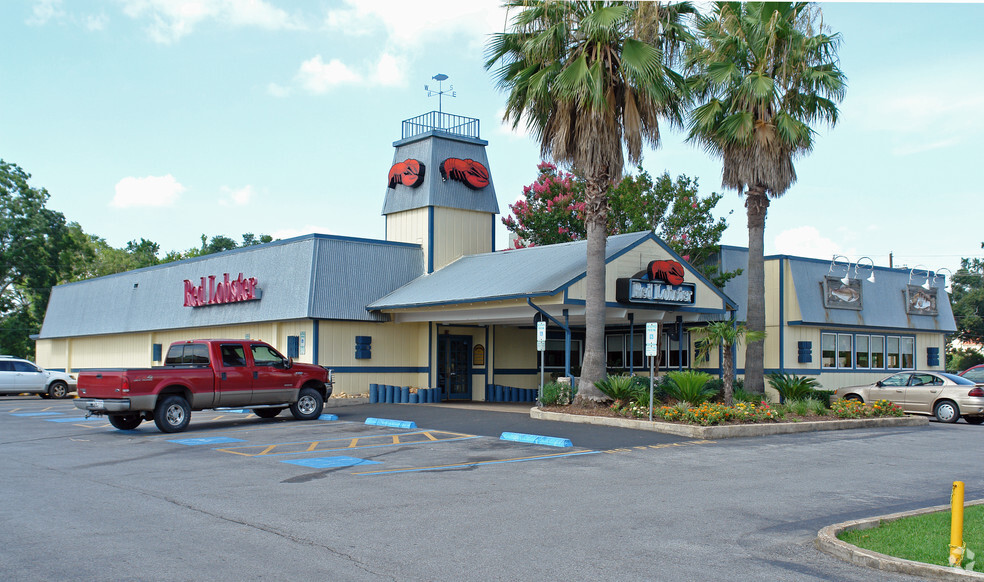 2820 I-10 E, Beaumont, TX for lease - Primary Photo - Image 3 of 10