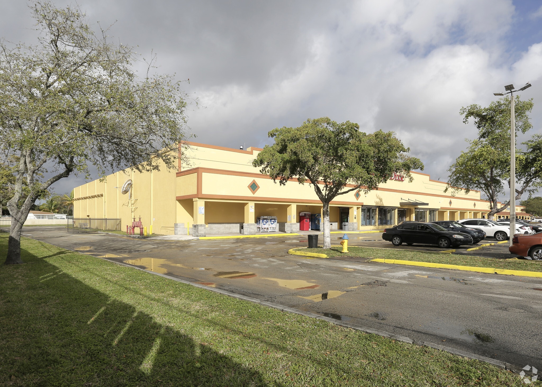 14900 NW 7th Ave, Miami, FL for lease Building Photo- Image 1 of 9