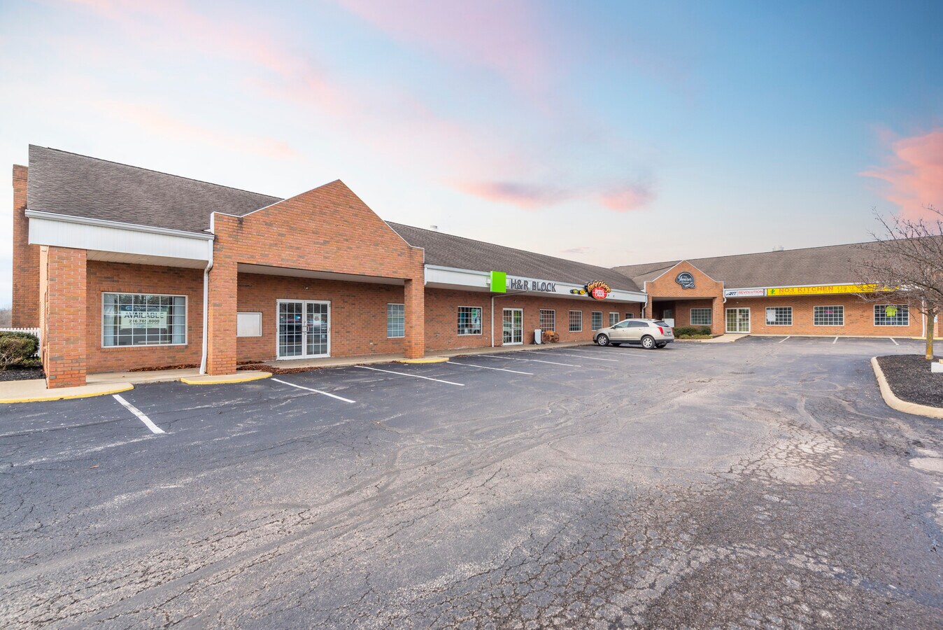 201255 Center St, Seville, OH 44273 Homestead Shopping Center