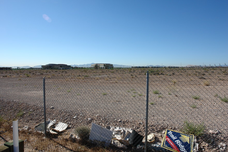 S Buffalo Dr, Las Vegas, NV for sale - Primary Photo - Image 1 of 1