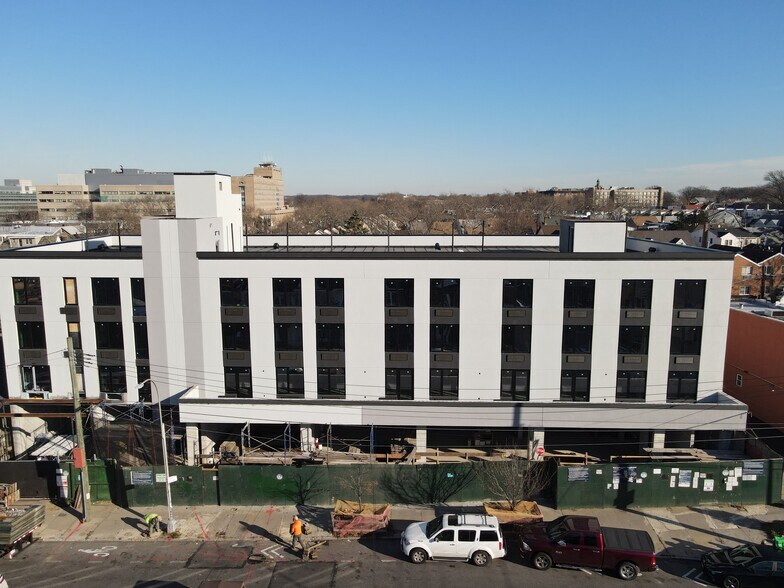 8315 Parsons Blvd, Jamaica, NY 11432 Retail for Lease