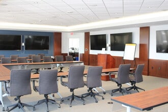 1500 Main St, Springfield, MA for lease Interior Photo- Image 2 of 8