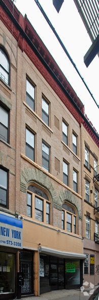 1641 Broadway, Brooklyn, NY for sale - Primary Photo - Image 2 of 23