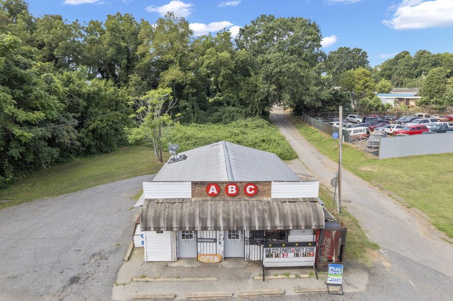 916 Howard St, Spartanburg, SC for sale - Building Photo - Image 2 of 12