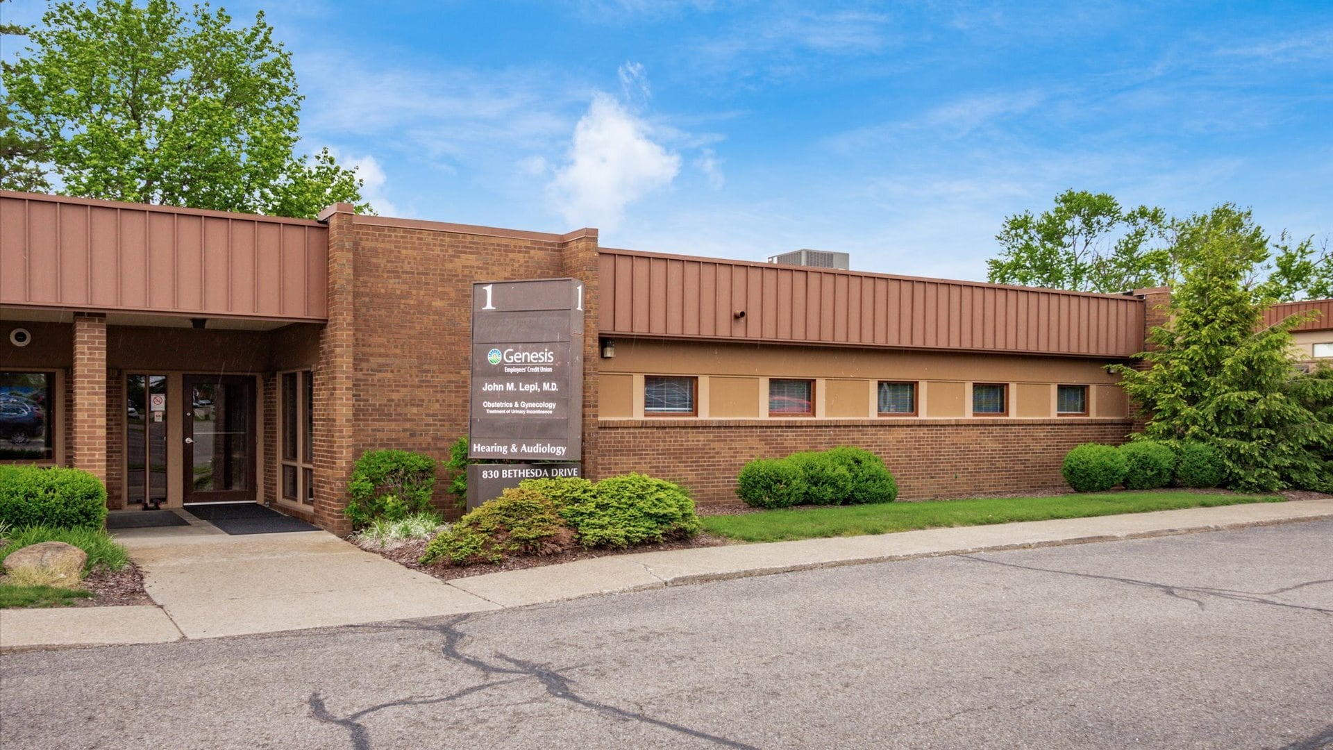 830 Bethesda Dr, Zanesville, OH for lease Interior Photo- Image 1 of 21