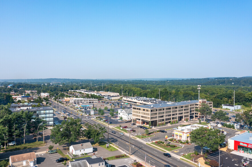 127 Washington Ave, North Haven, CT for lease - Building Photo - Image 1 of 20