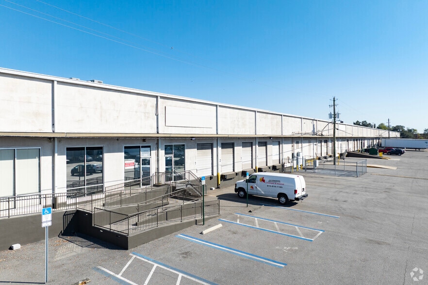 4702-4788 Distribution Dr, Tampa, FL for lease - Building Photo - Image 1 of 10