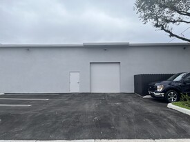 2140 NW 23rd Ave, Miami FL - Commercial Real Estate