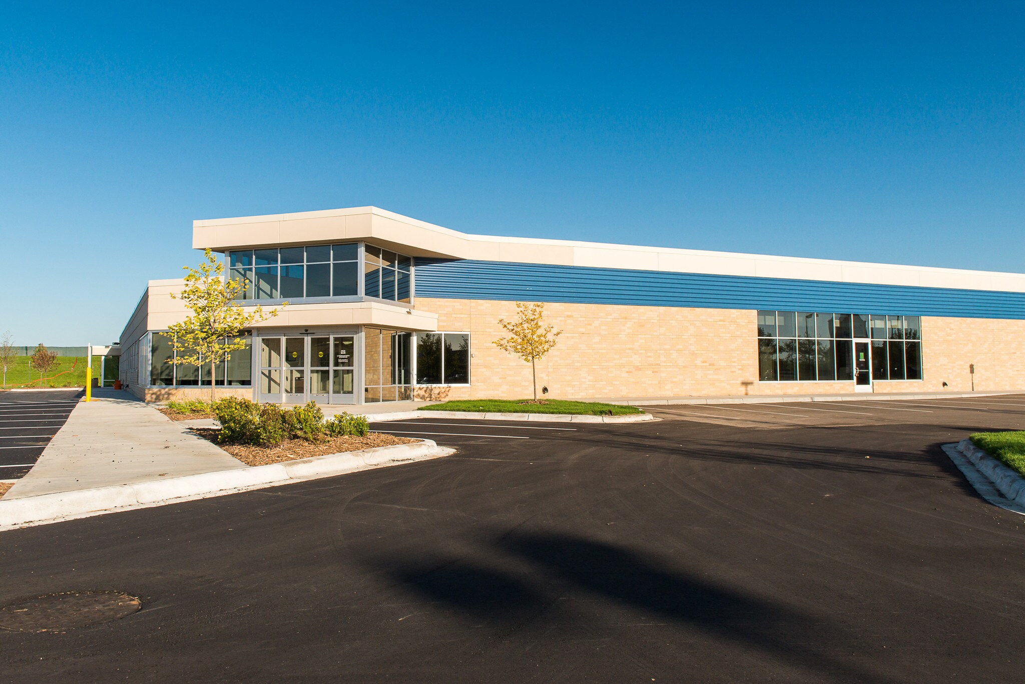3000 Hundertmark Rd, Chaska, MN for lease Building Photo- Image 1 of 8