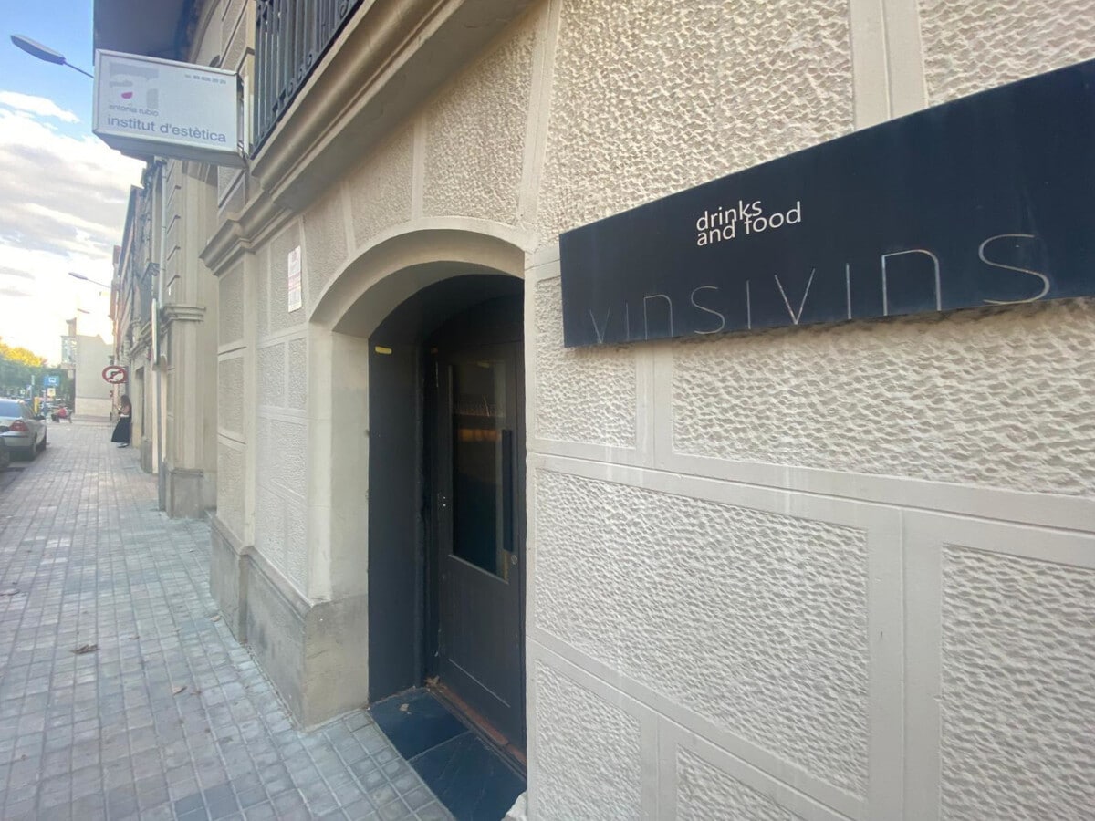 Igualada, BAR 08700 - - - Interior Photo - Image 1 of 14