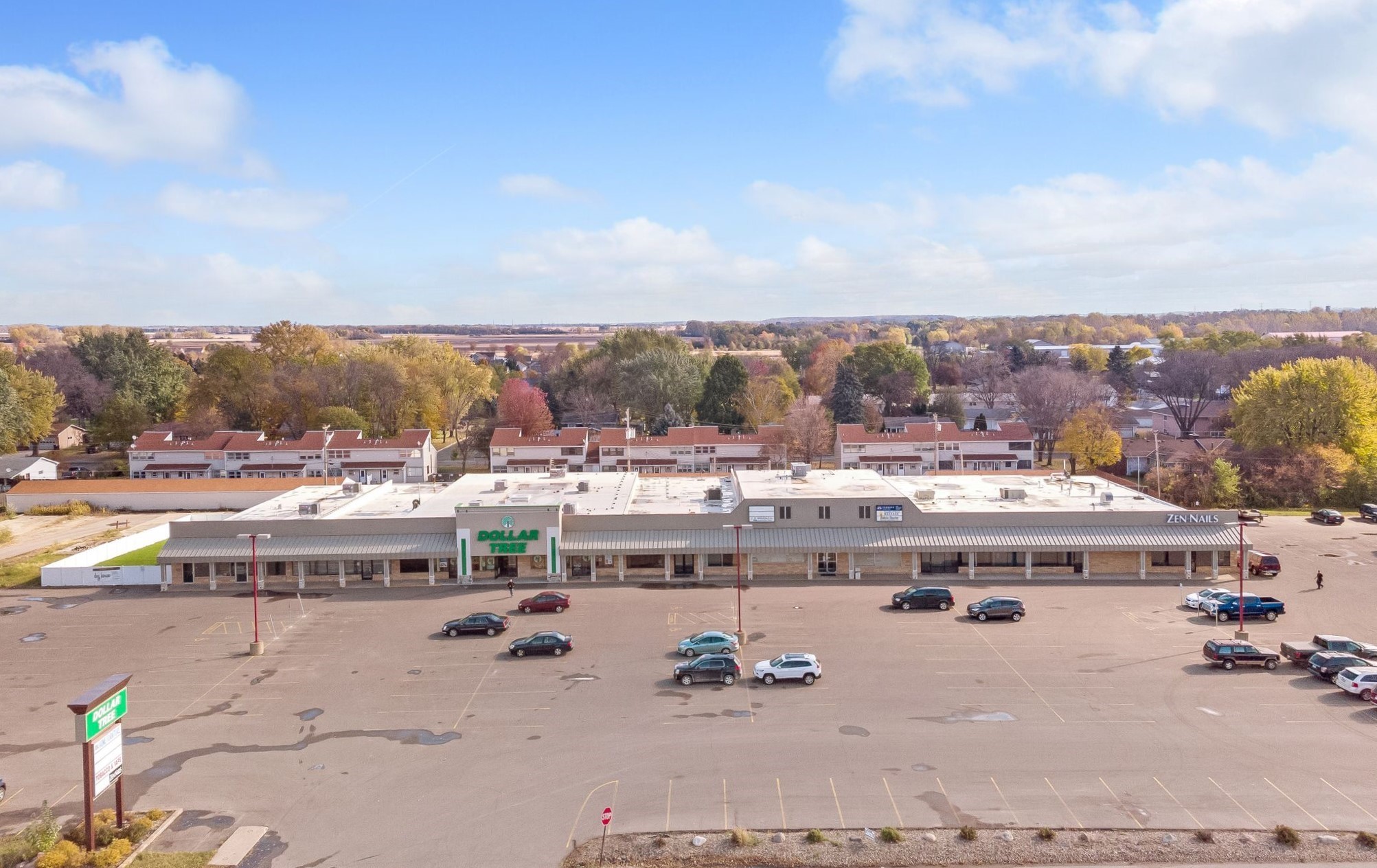 923 8th St, Farmington, MN for lease Building Photo- Image 1 of 23