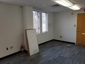 10903 Indian Head Hwy, Fort Washington, MD for lease Interior Photo- Image 2 of 17