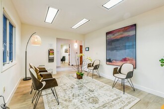 120 Santa Margarita Ave, Menlo Park, CA for lease Lobby- Image 1 of 7