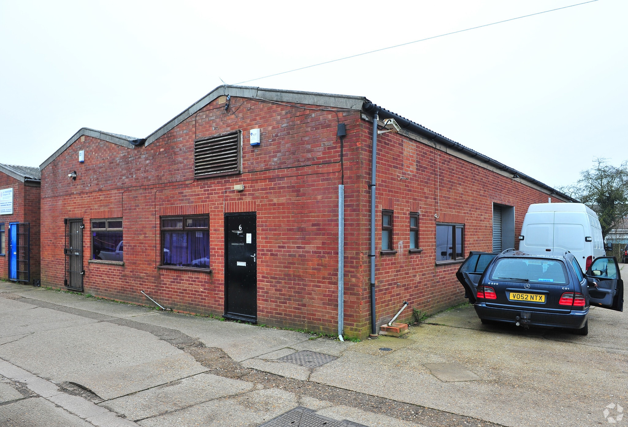 Shaw Ln, Stoke Prior for lease Primary Photo- Image 1 of 3