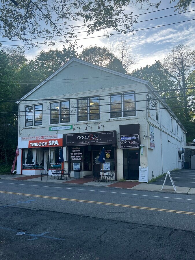 147 Woodbury Rd, Huntington, NY 11743 Retail for Sale