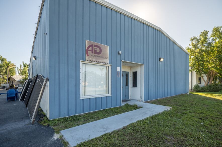 610 Charlotte St, Punta Gorda, FL for sale - Building Photo - Image 3 of 10