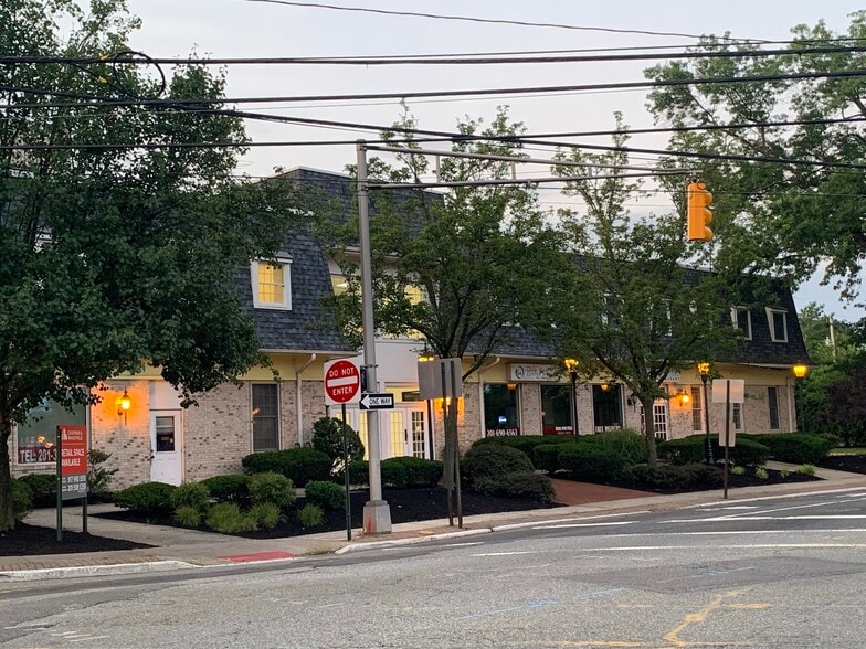2-8 S Kinderkamack Rd, Montvale, NJ for lease - Building Photo - Image 2 of 6