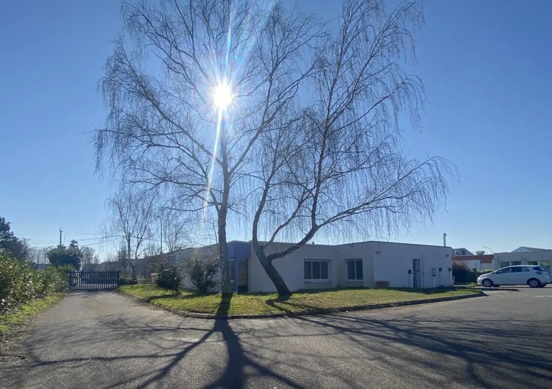 Office in Carquefou for lease Building Photo- Image 1 of 6