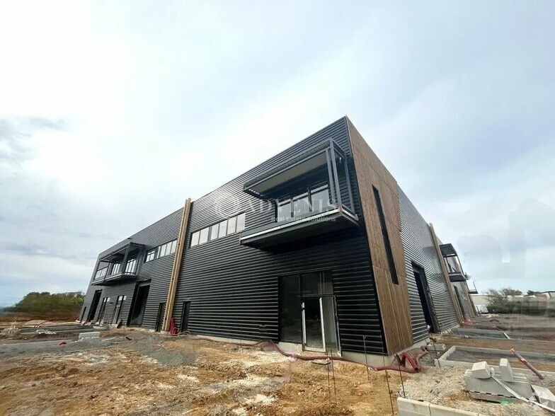 Route De Brie, La Queue-en-Brie for lease - Building Photo - Image 3 of 6