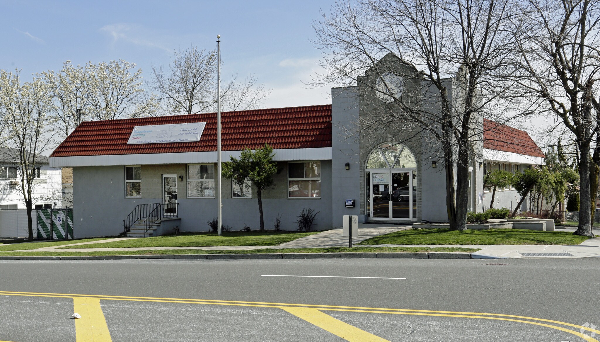 80 Woodrow Rd, Staten Island, NY for lease Primary Photo- Image 1 of 9