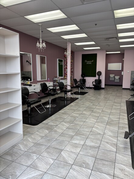 NWQ 95th St & 7 Western Ave, Evergreen Park, IL for lease - Building Photo - Image 2 of 7