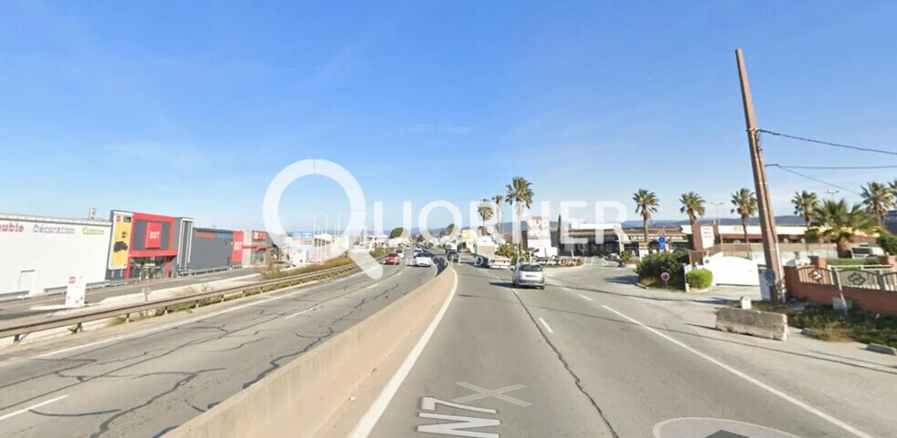 Retail in Puget-sur-Argens for lease - Aerial - Image 3 of 4